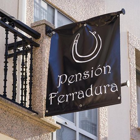 Pensión Ferradura Melide Exterior foto